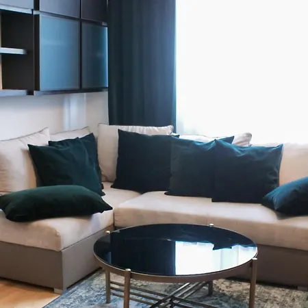 Euro-room Ξενοδοχείο με διαμερίσματα *