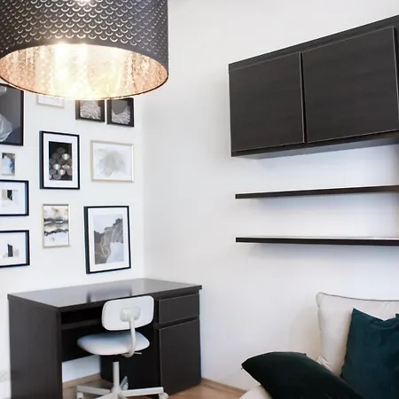 Ξενοδοχείο με διαμερίσματα Euro-room *